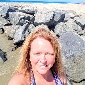 Meet your Posher, Roxanne